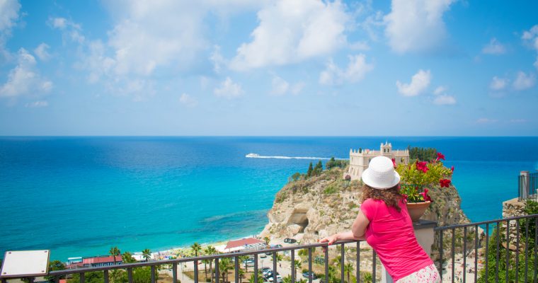 Ten výhľad vám vyrazí dych! Zážitky z Kalábrie – časť 2. – výlet do Tropea